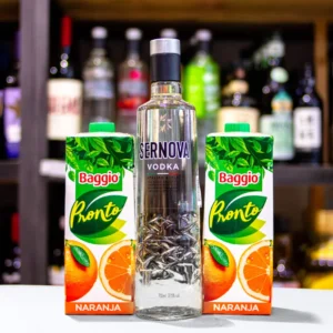 Vodka Sernova Clásico + 2 Baggio 1L Nja.